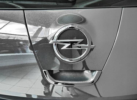 Капачка за дръжка за багажник Opel Astra 4 J 09-15г