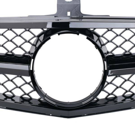 РЕШЕТКА MERCDES W204 11- 14 ЧЕРНА ГЛАНЦОВА / ГЛАНЦОВА