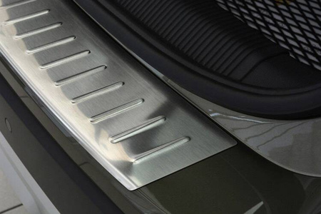 Комплект за фейслифт на Skoda Yeti (капак на задната броня + прагове)