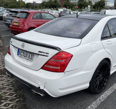 СПОЙЛЕР MERCEDES W221 06-11 БАГАЖНИК ABS ЛЪСКАВ ЧЕРЕН