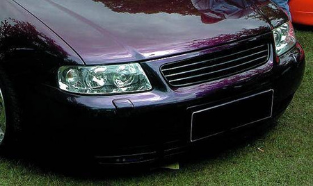 РЕШЕТКА AUDI A3 8L 9/96-8/00 ЧЕРНА JOM